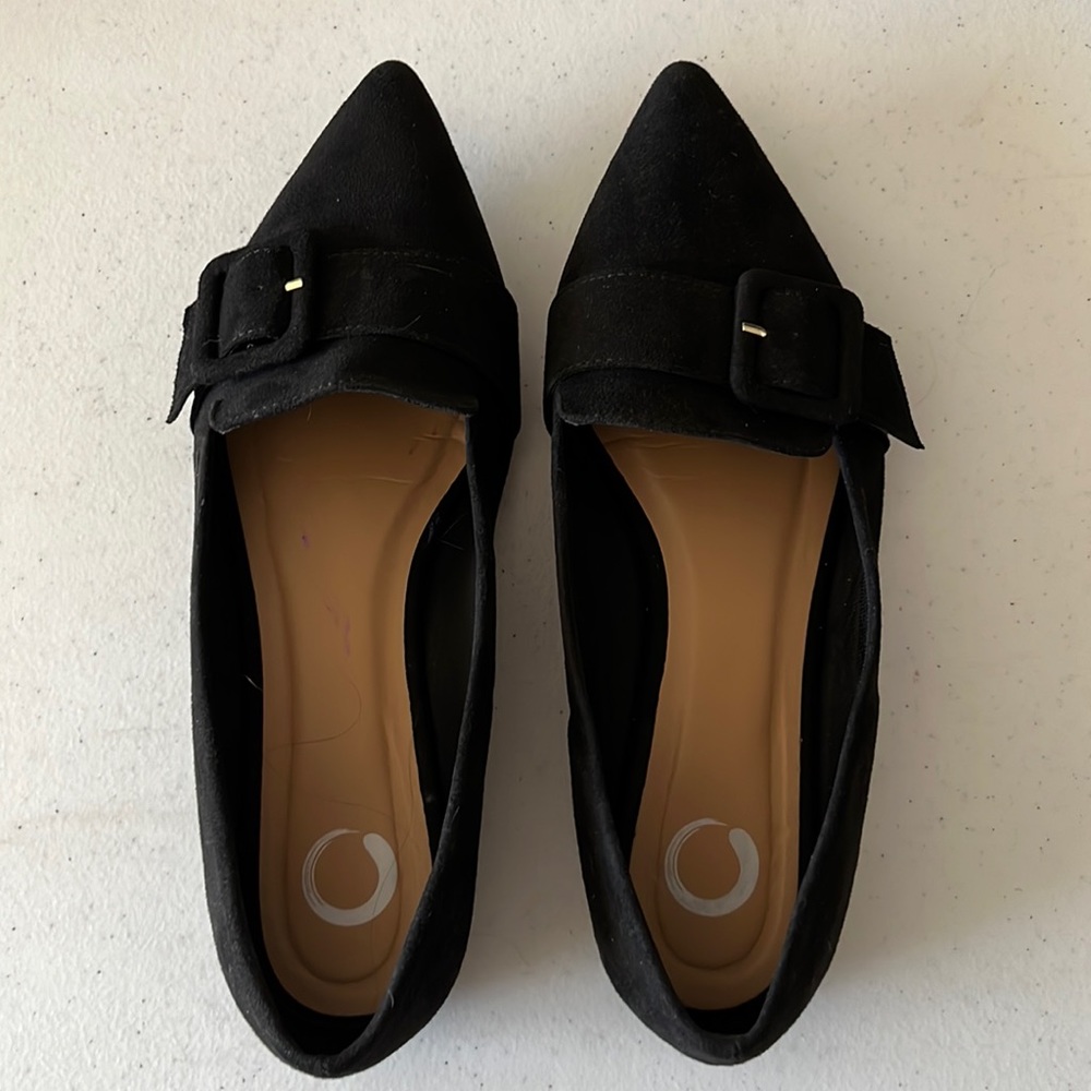 Black pointed flats size 8.5